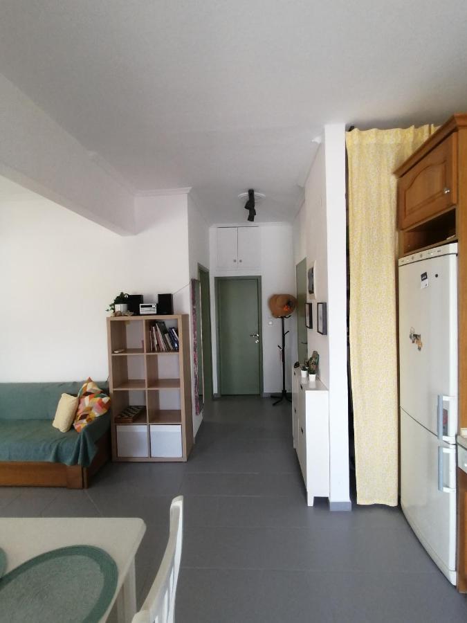 Elef Apartment Paralia Dionysiou Exteriör bild